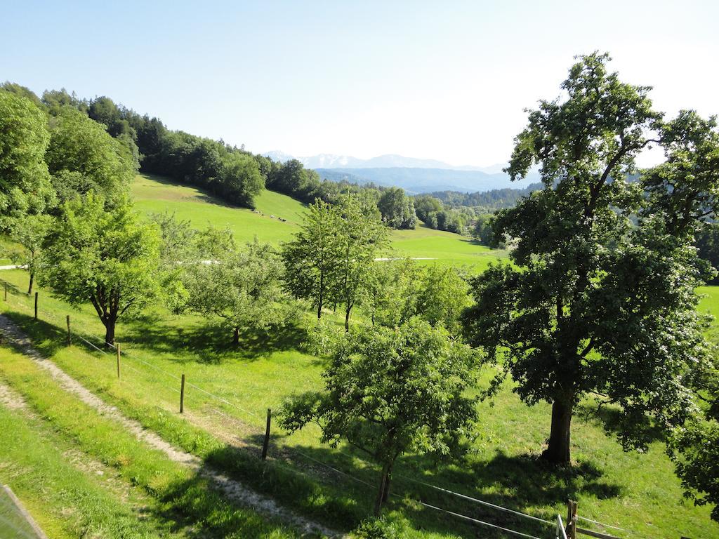 Kollehof Apartment Krumpendorf Bagian luar foto