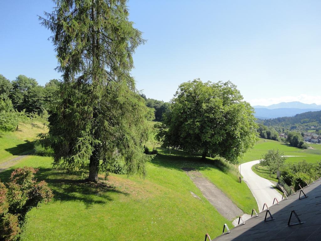 Kollehof Apartment Krumpendorf Bagian luar foto