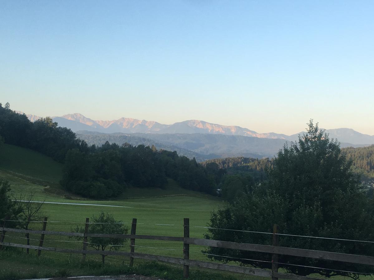 Kollehof Apartment Krumpendorf Bagian luar foto